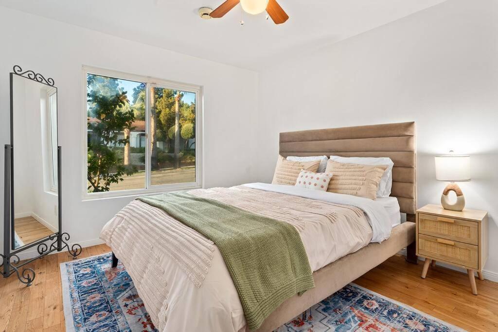 Casa de férias Luxury 4bd And 3ba In Topanga Oasis With Pool, And *