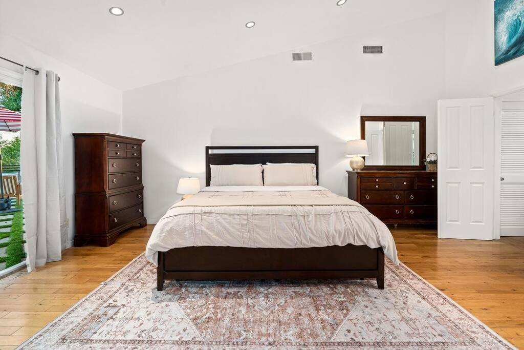 Luxury 4bd And 3ba In Topanga Oasis With Pool, And Casa de férias *